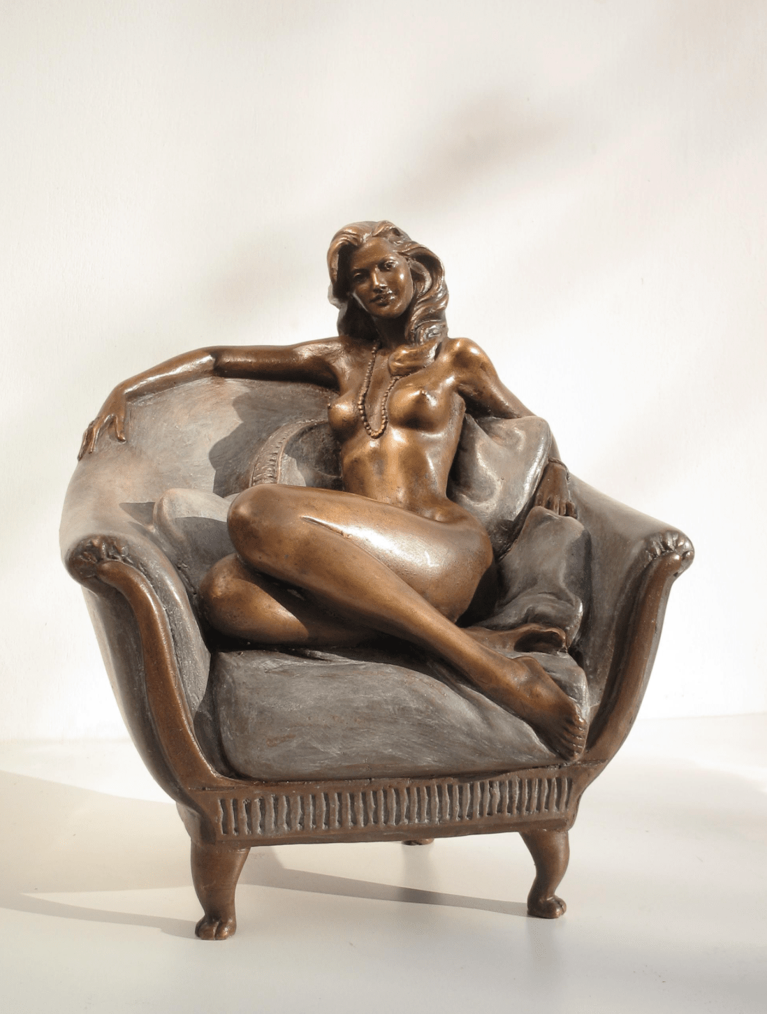 Bronze-statue-of-woman-figurines-artistic-nudes-Nude-on-divan_01